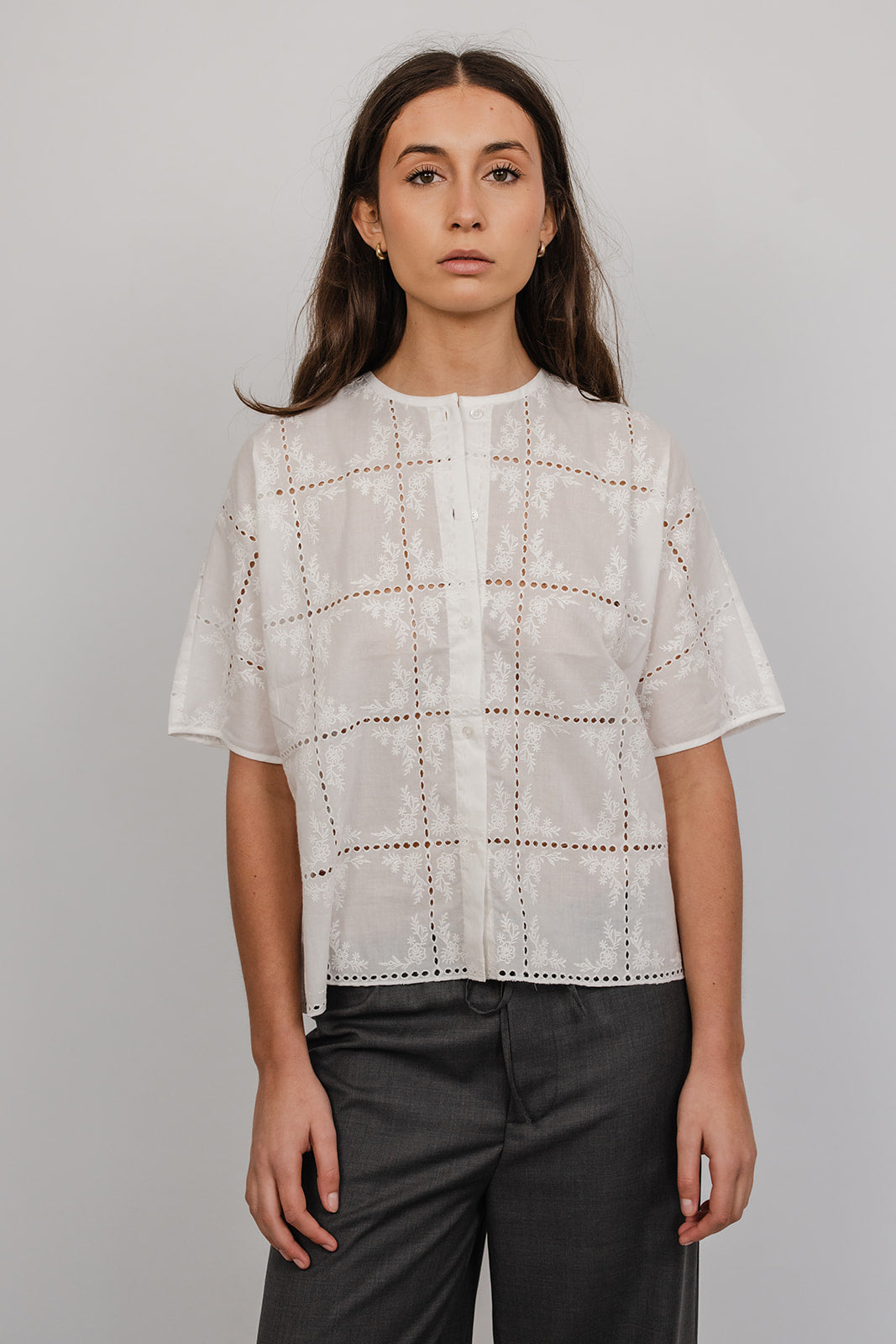Sofia embroidery anglais Top