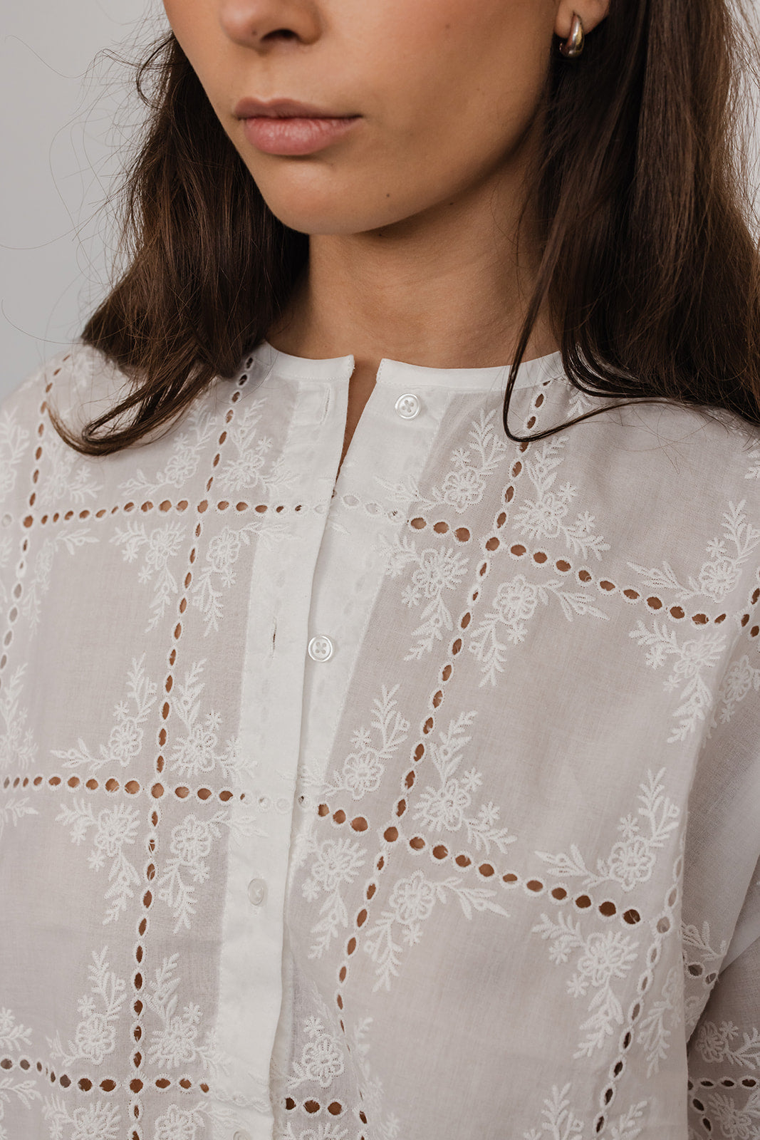 Sofia embroidery anglais Top