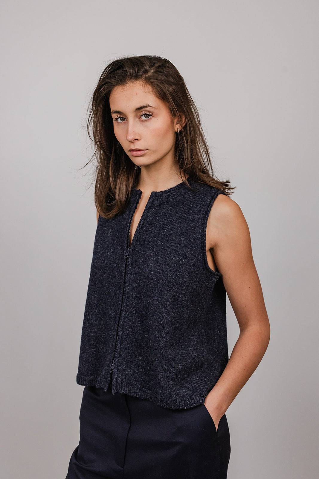 #color_navy flek