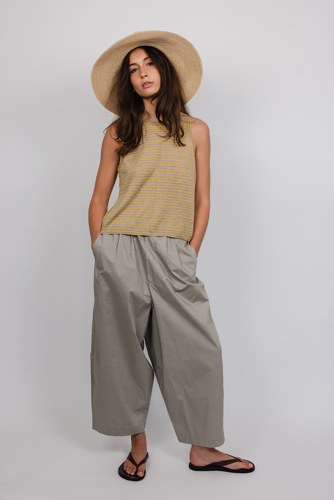 Clem linen knit Vest in Stripe