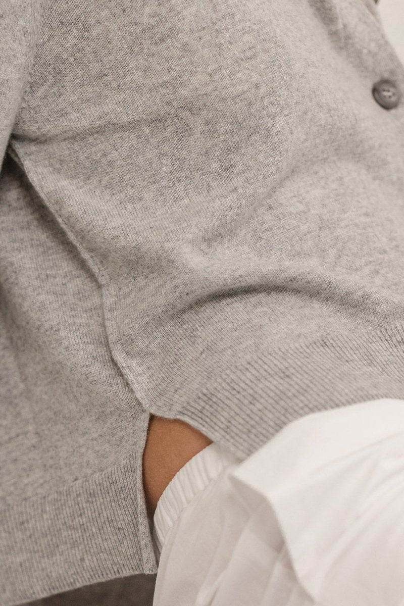 #color_pale grey