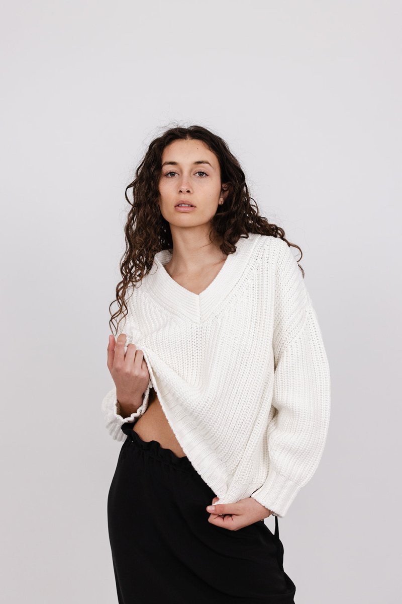 #color_off-white