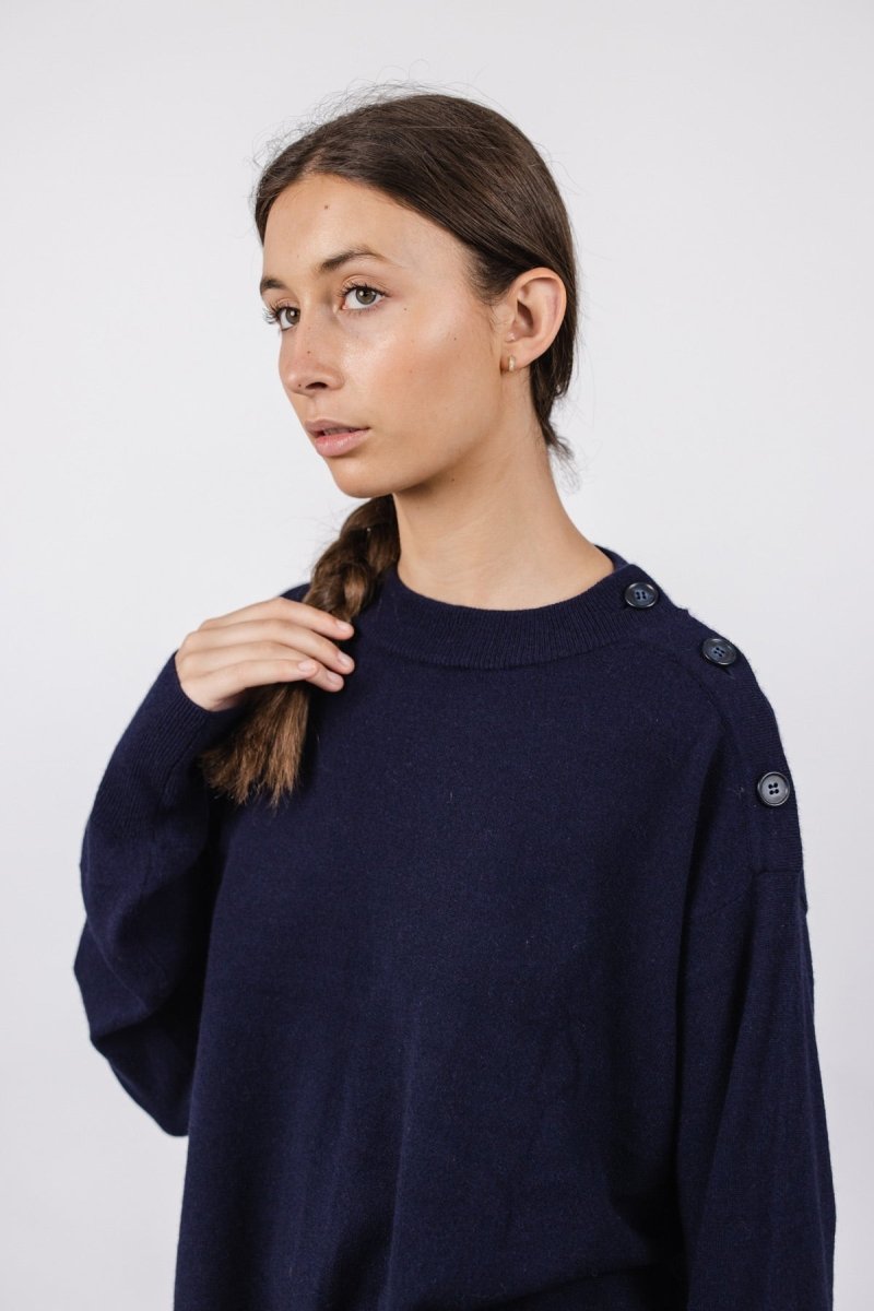 #color_navy