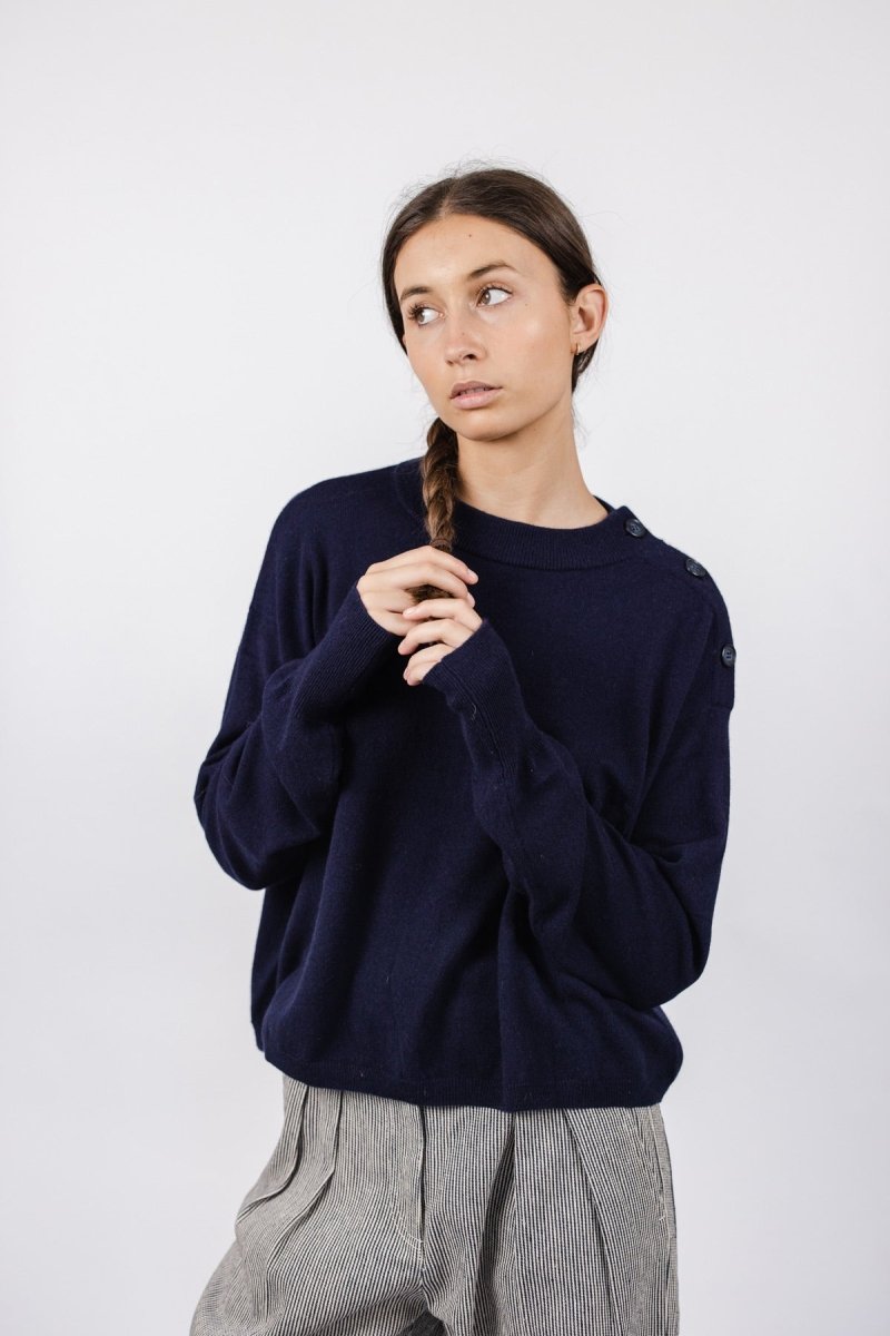 #color_navy