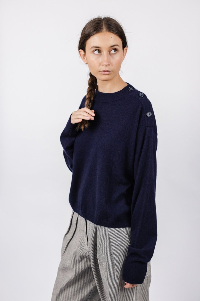 #color_navy