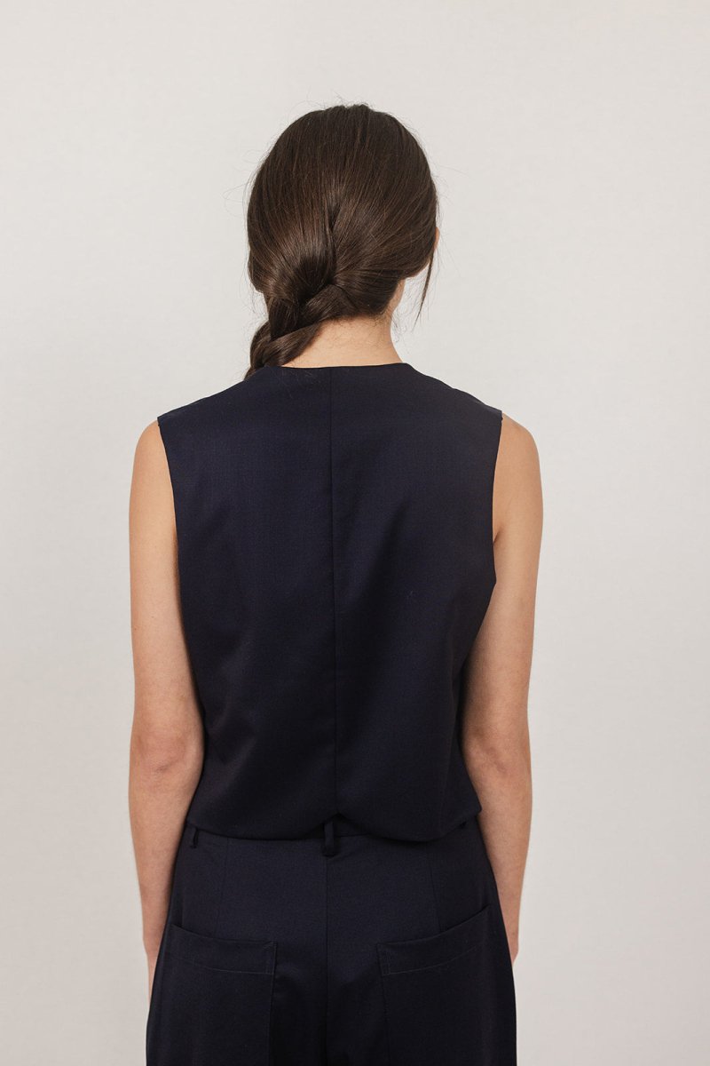 #color_dark navy