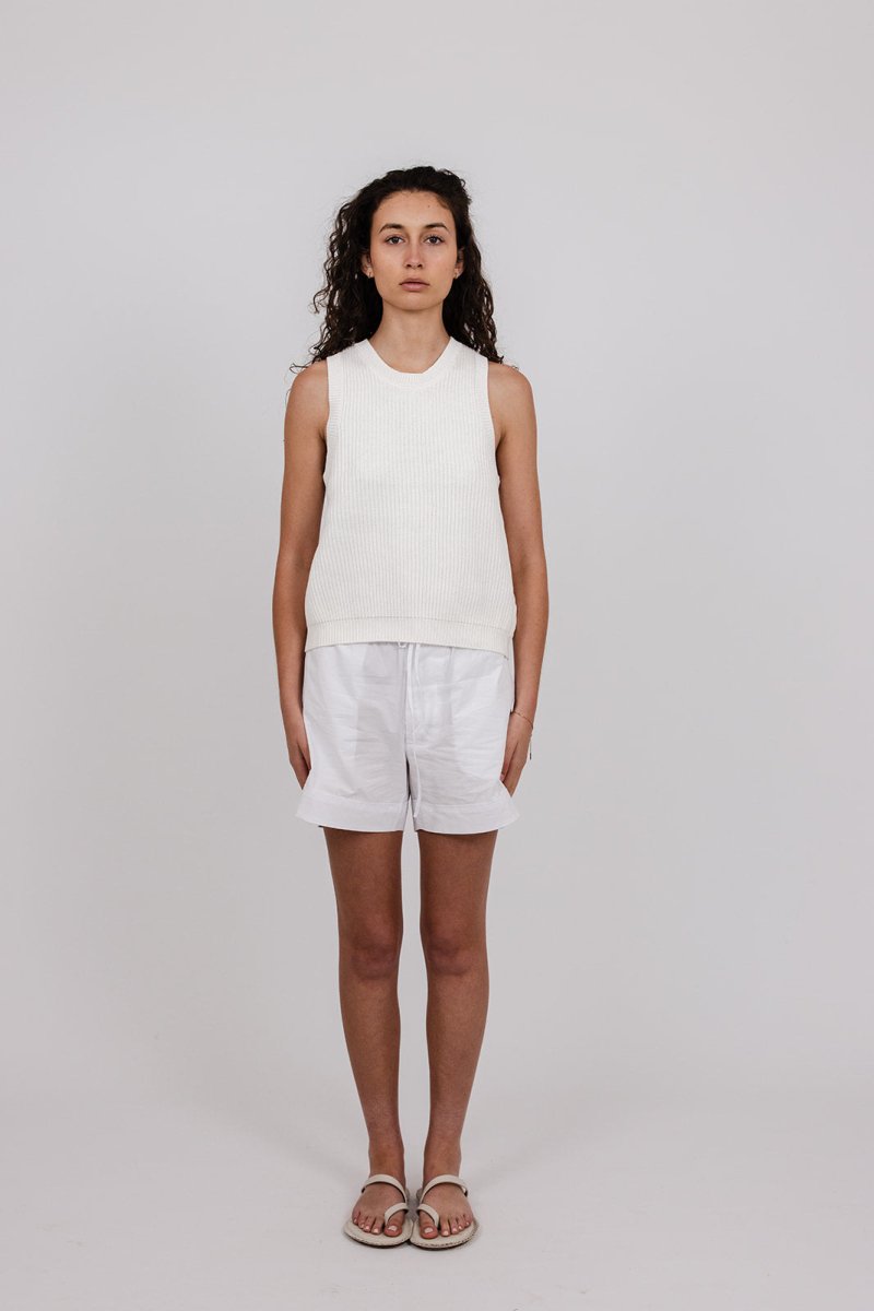 #color_off-white