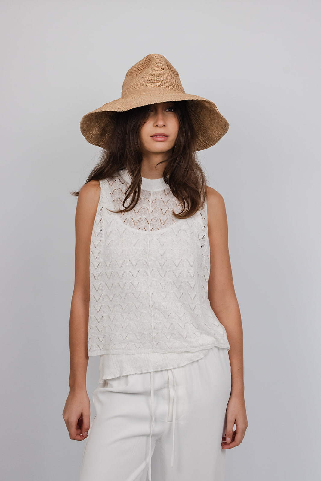 Martha linen knit Scallop top